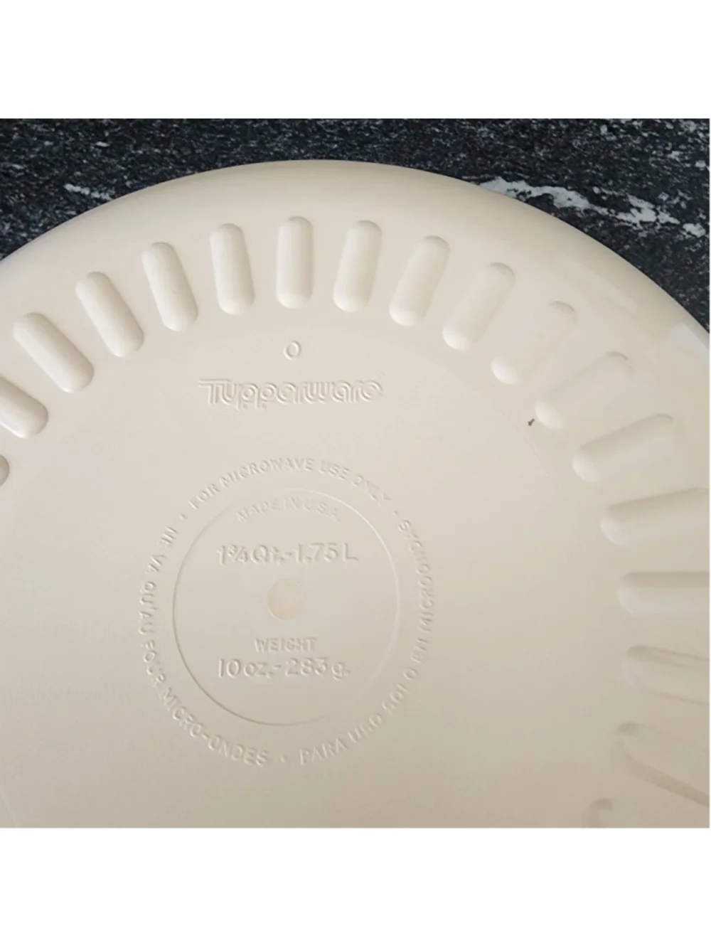 Tupperware Beige Microwave cook Pot  with Lid